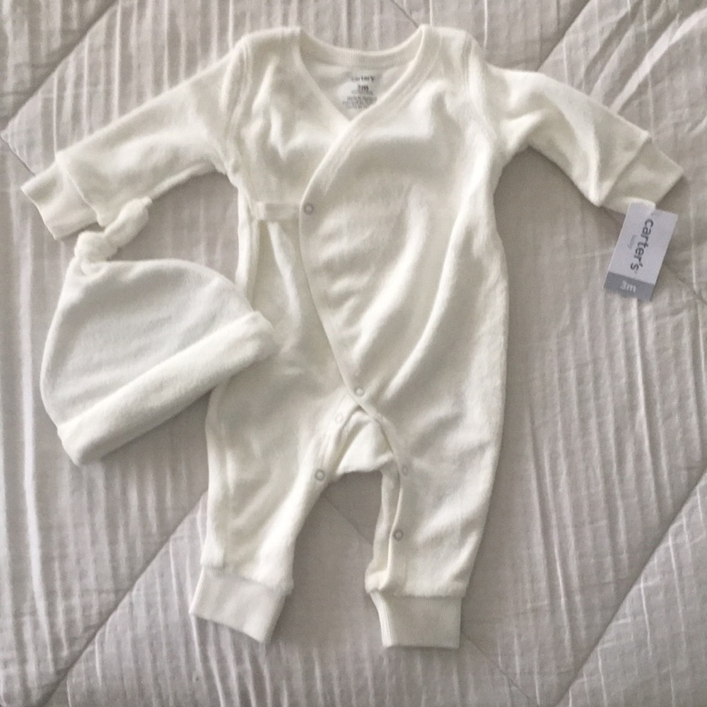 NWT. Carter’s 3 month lounge wear